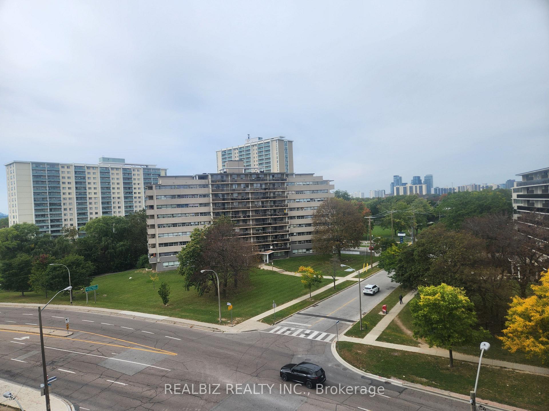 Photo 16 of Unit 705, 10 Deerlick Court, North York, Parkwoods-Donalda — HOMEH