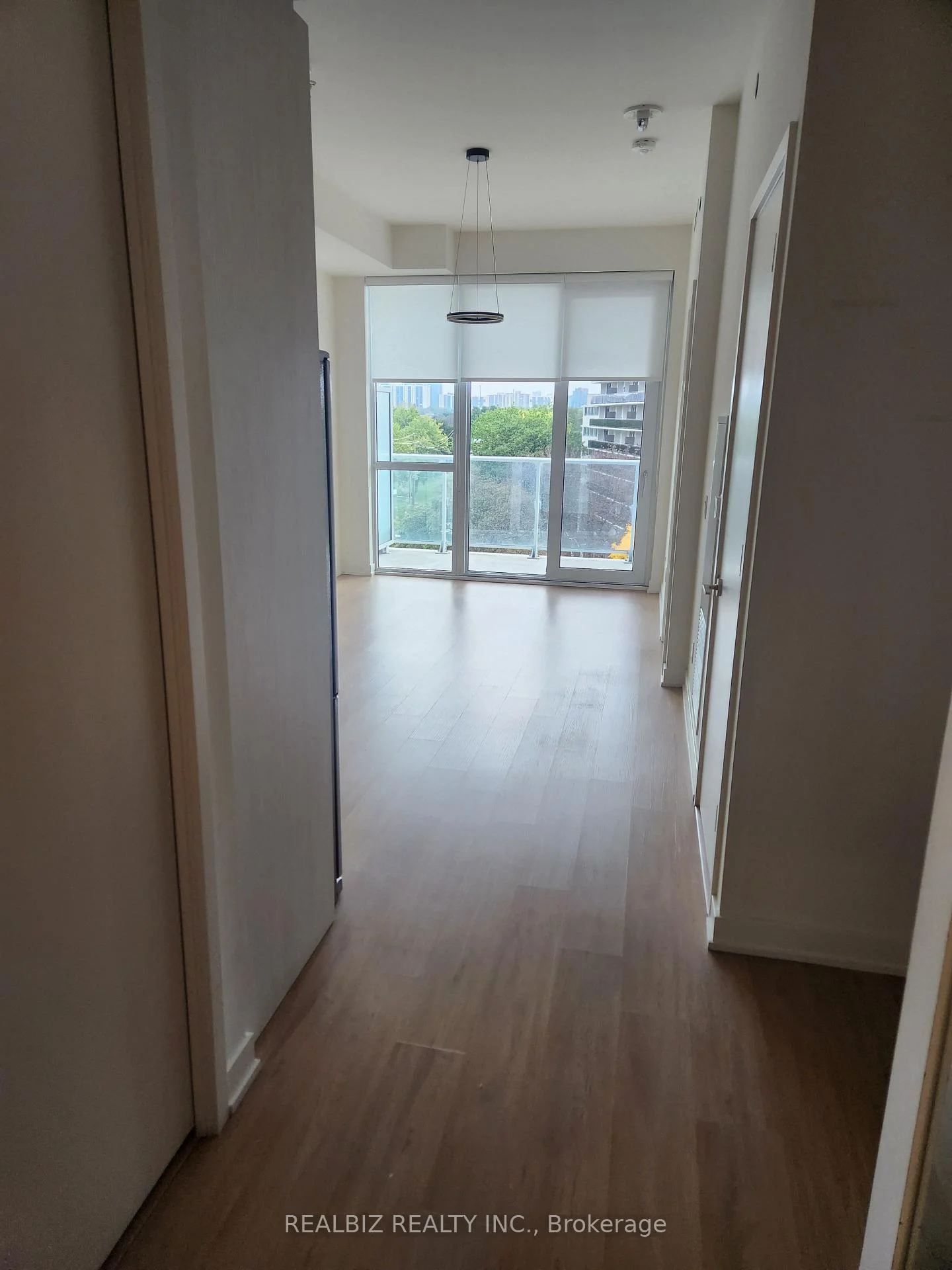 Photo 4 of Unit 705, 10 Deerlick Court, North York, Parkwoods-Donalda — HOMEH