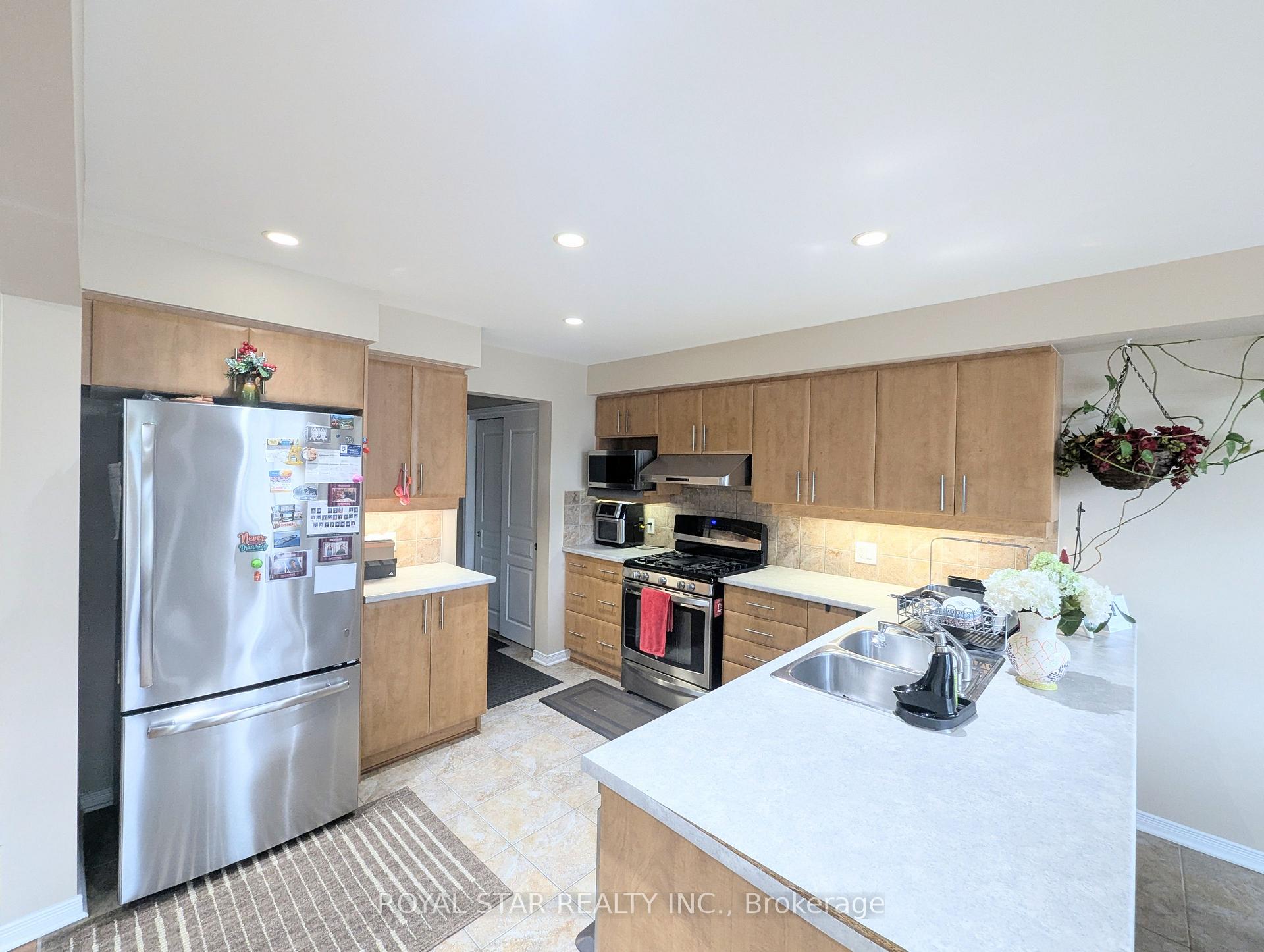 Photo 7 of 531 Fordell Avenue, Ottawa, Kanata - Morgan's Grant/South March — HOMEH