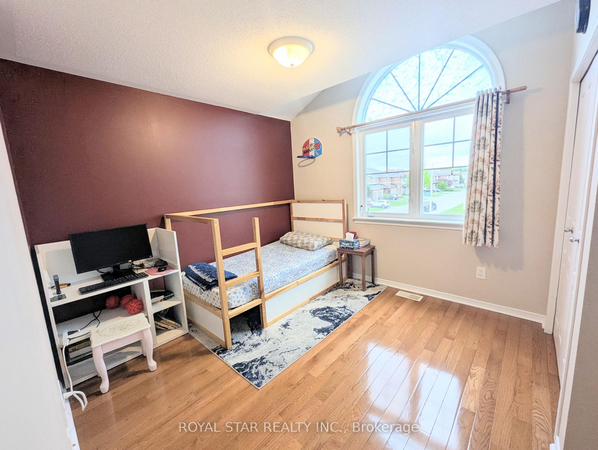 Photo 17 of 531 Fordell Avenue, Ottawa, Kanata - Morgan's Grant/South March — HOMEH