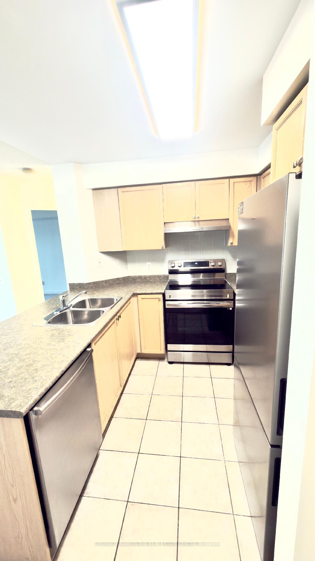 Photo 4 of Unit 1616, 18 Parkview Avenue E, North York, Willowdale East — HOMEH