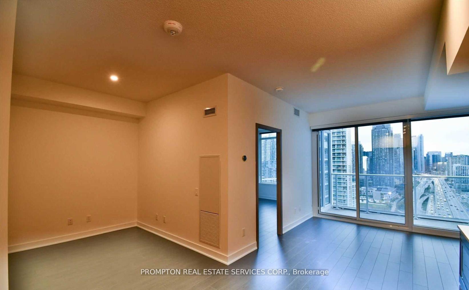 Photo 4 of Unit 3807, 19 Bathurst Street, Toronto, Waterfront Communities — HOMEH