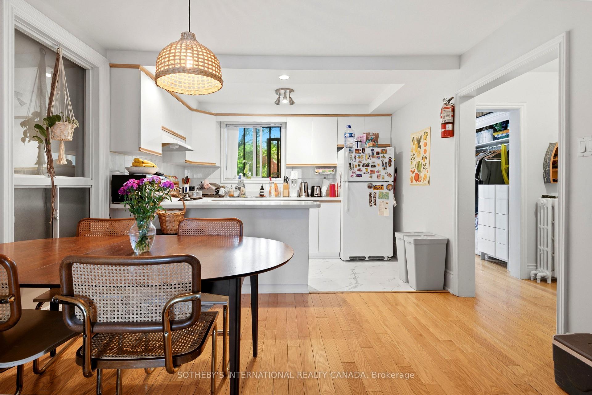 Photo 6 of 376 Sunnyside Avenue, Toronto, High Park-Swansea — HOMEH