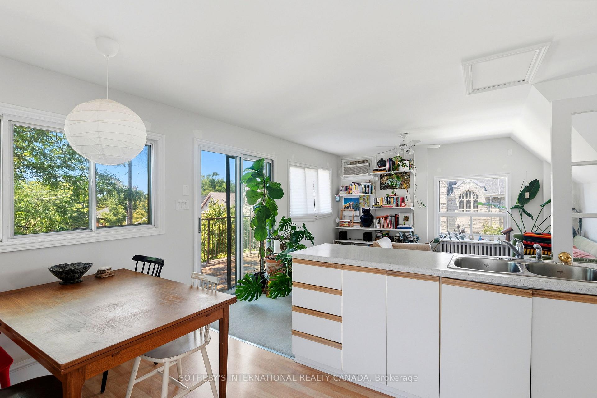 Photo 20 of 376 Sunnyside Avenue, Toronto, High Park-Swansea — HOMEH