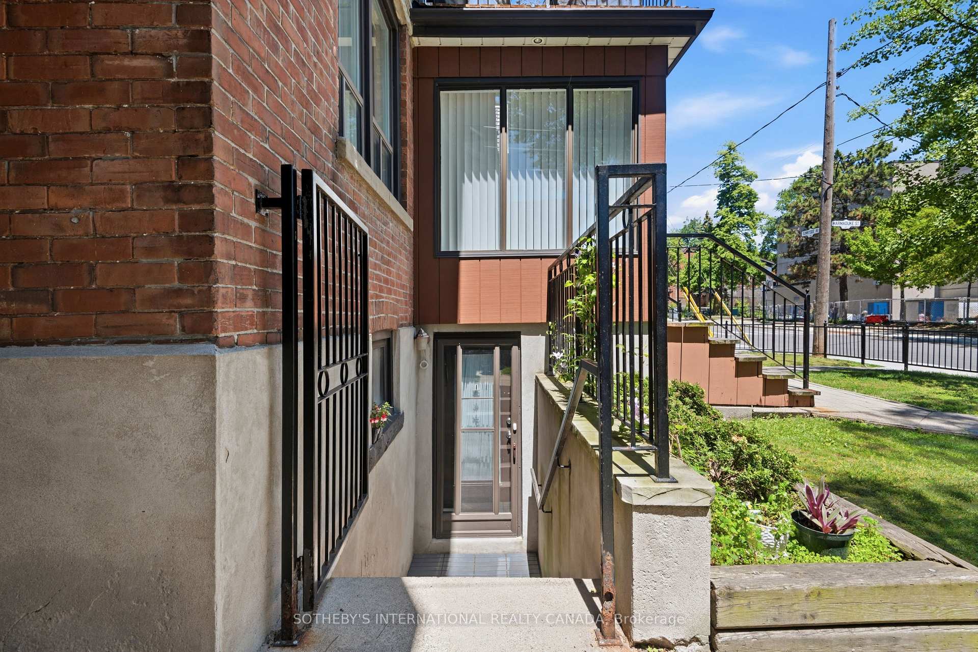 Photo 32 of 376 Sunnyside Avenue, Toronto, High Park-Swansea — HOMEH