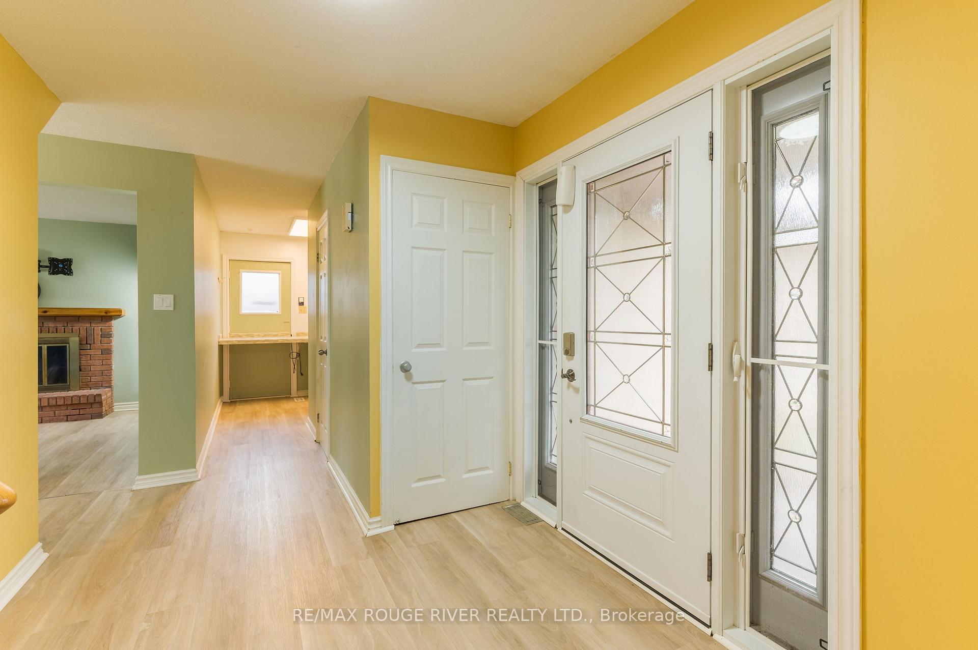 Photo 2 of 244 Ridgewood Road, Peterborough, Monaghan Ward 2 — HOMEH