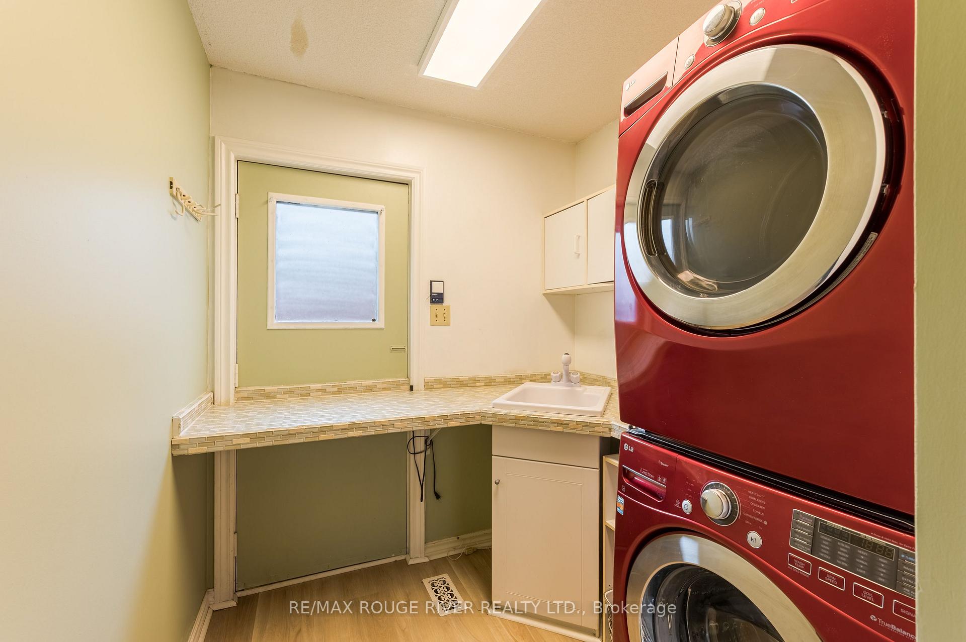 Photo 12 of 244 Ridgewood Road, Peterborough, Monaghan Ward 2 — HOMEH