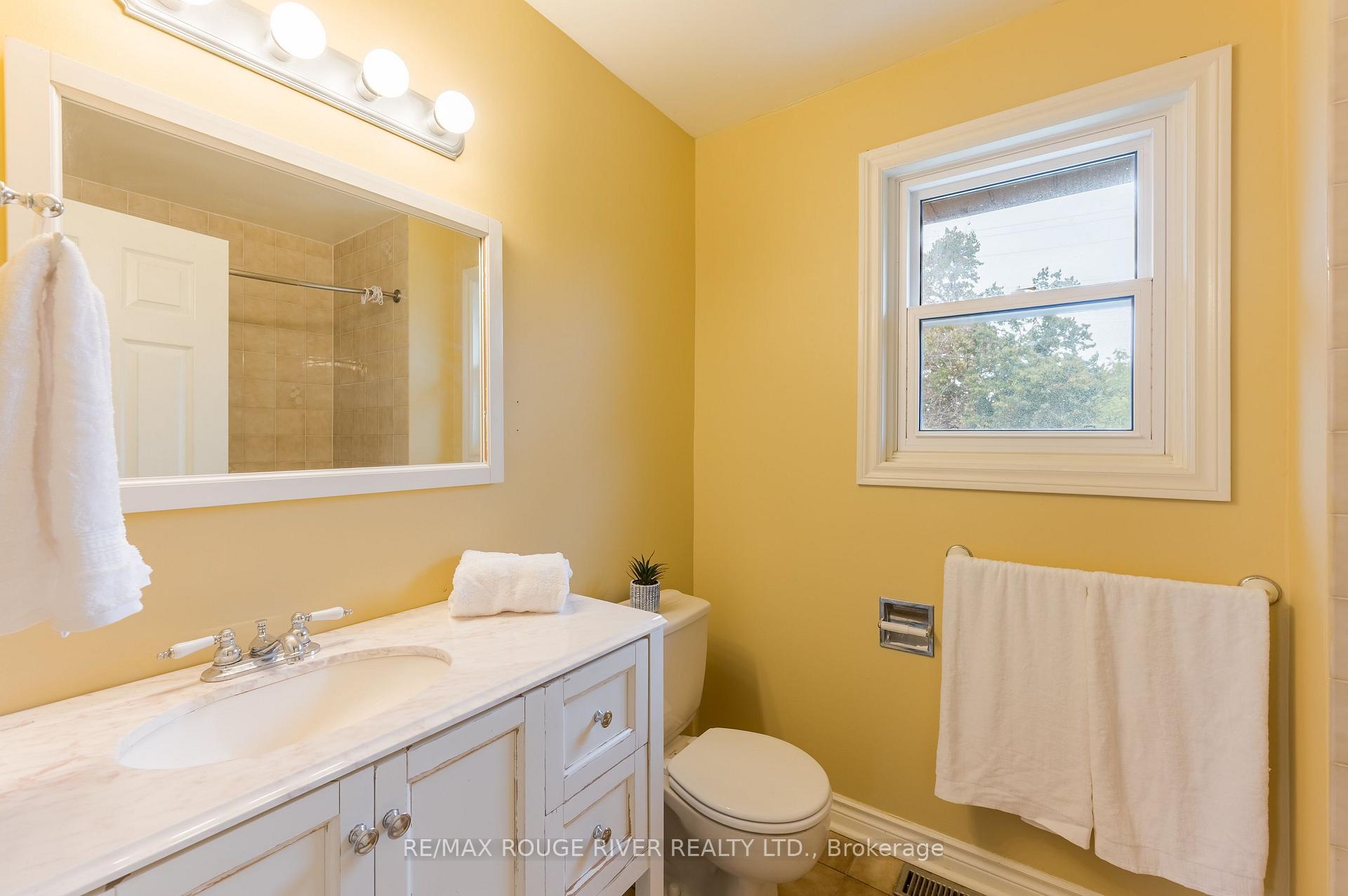 Photo 15 of 244 Ridgewood Road, Peterborough, Monaghan Ward 2 — HOMEH