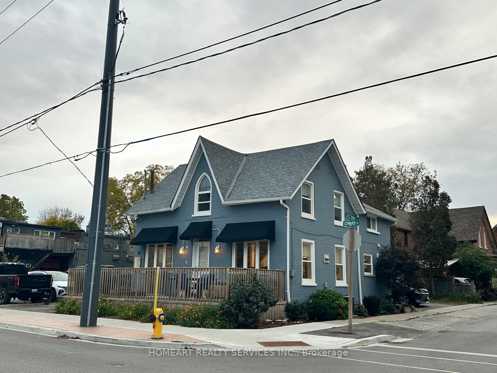 Photo 3 of 18 Edward Street, Whitchurch-Stouffville, Stouffville — HOMEH