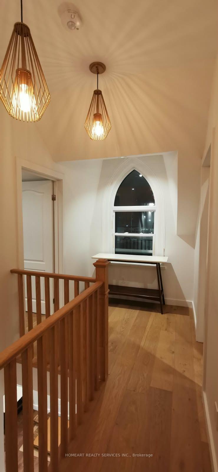 Photo 13 of 18 Edward Street, Whitchurch-Stouffville, Stouffville — HOMEH