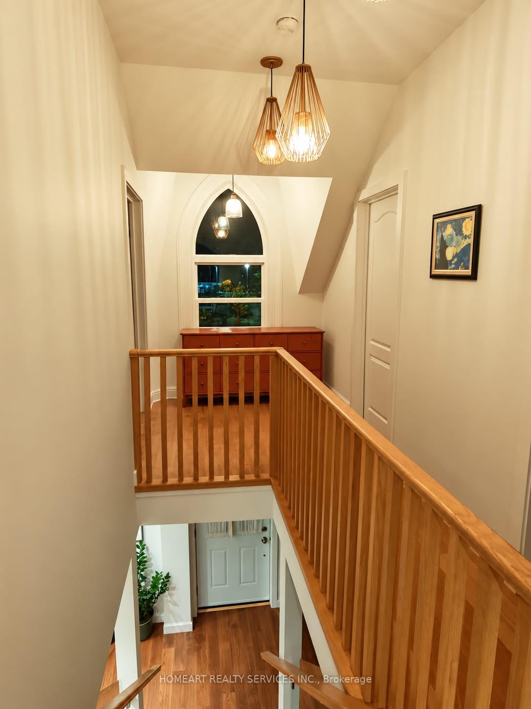 Photo 14 of 18 Edward Street, Whitchurch-Stouffville, Stouffville — HOMEH