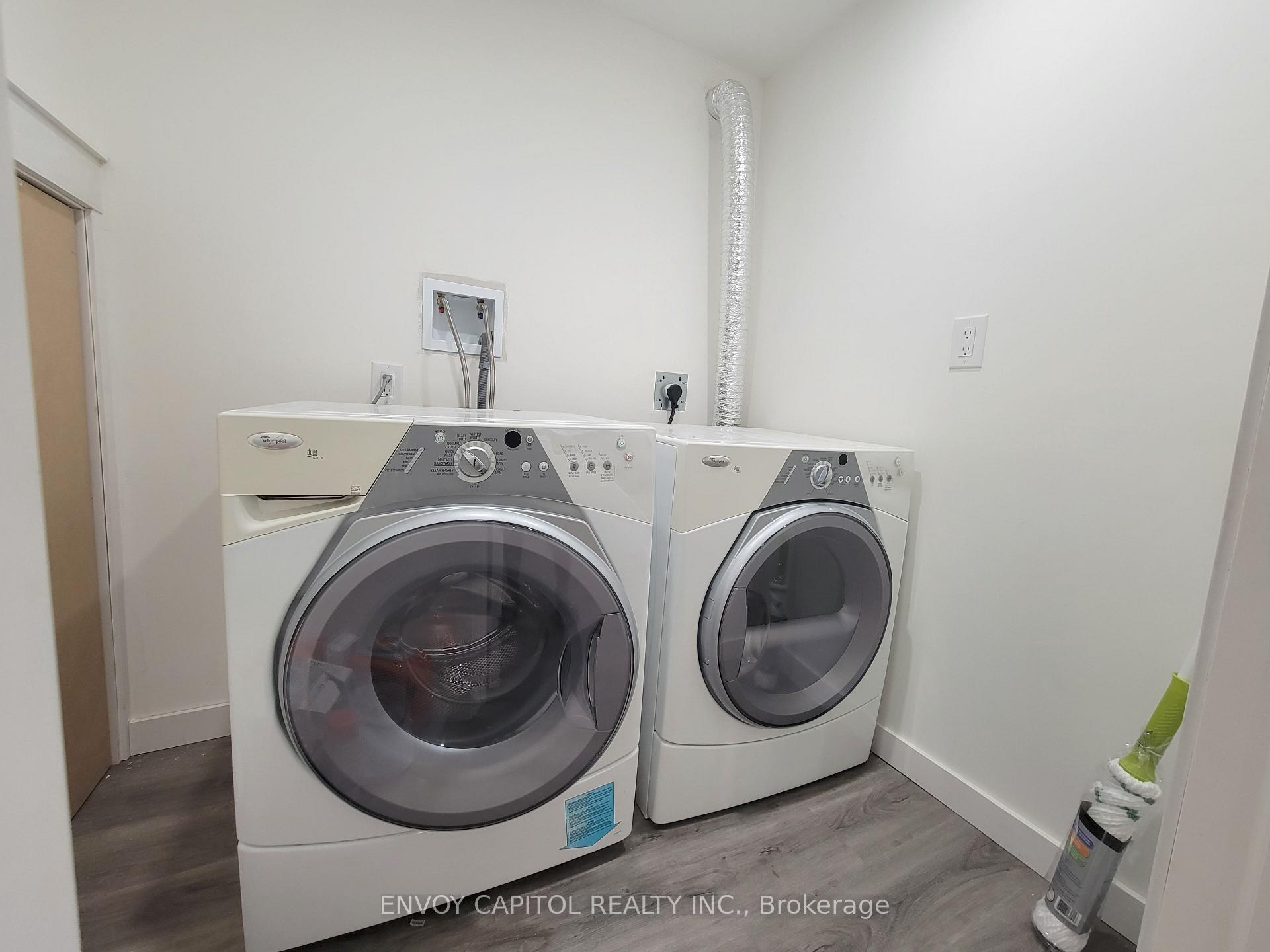 Photo 5 of 22 Bilardi Court, Hamilton, McQuesten — HOMEH