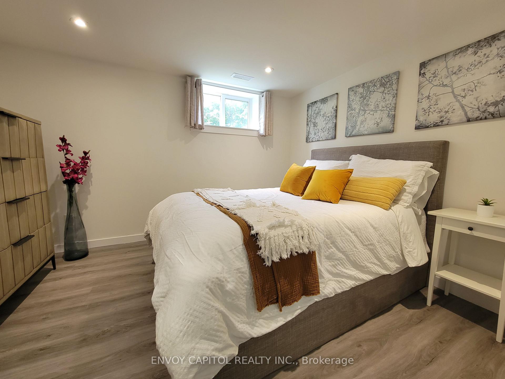 Photo 7 of 22 Bilardi Court, Hamilton, McQuesten — HOMEH