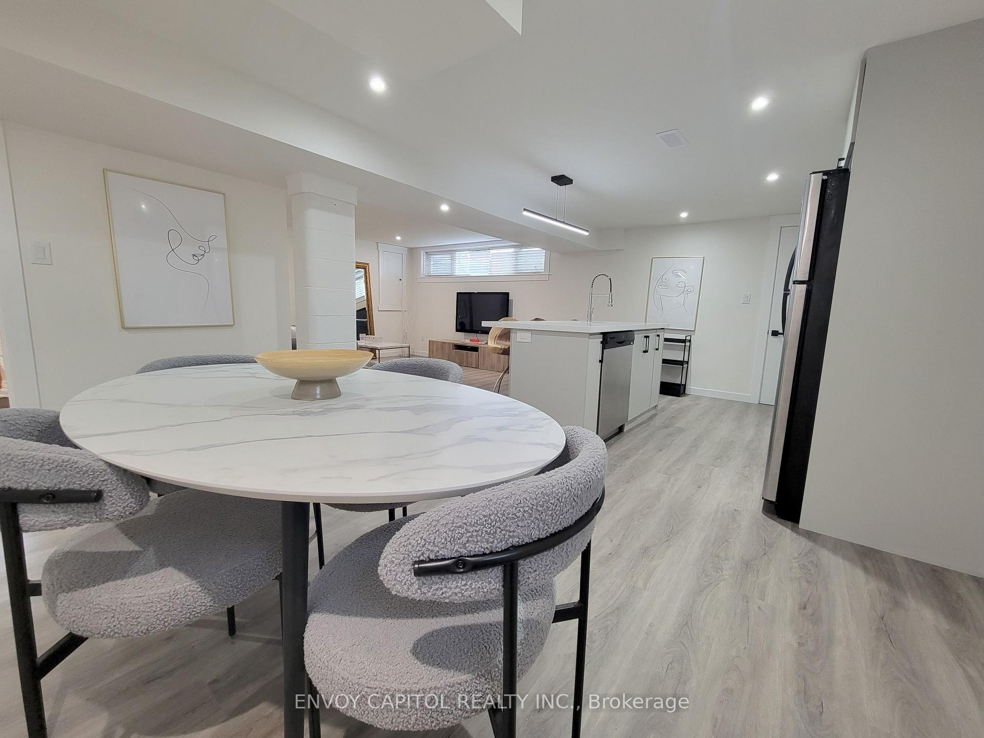 Photo 11 of 22 Bilardi Court, Hamilton, McQuesten — HOMEH