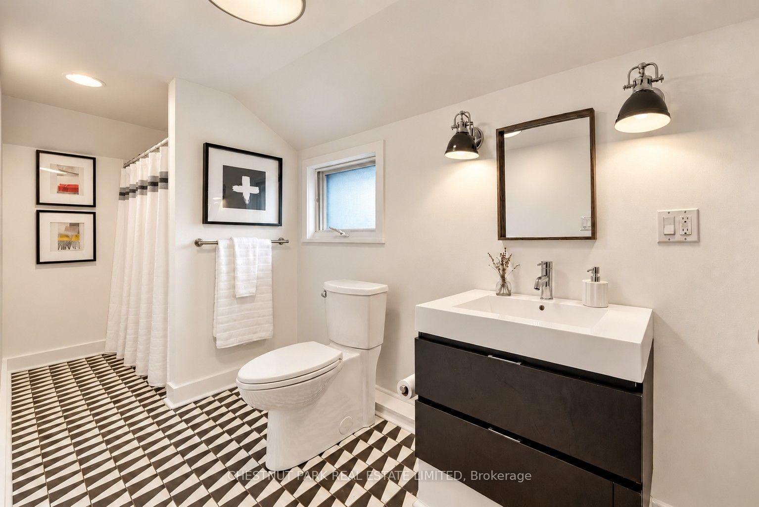 Photo 22 of 16 Stanley Street, Prince Edward County, Bloomfield Ward — HOMEH
