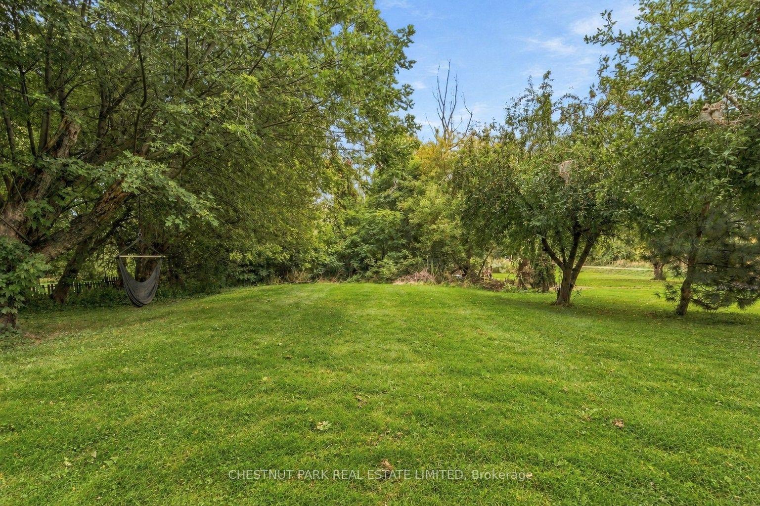 Photo 35 of 16 Stanley Street, Prince Edward County, Bloomfield Ward — HOMEH