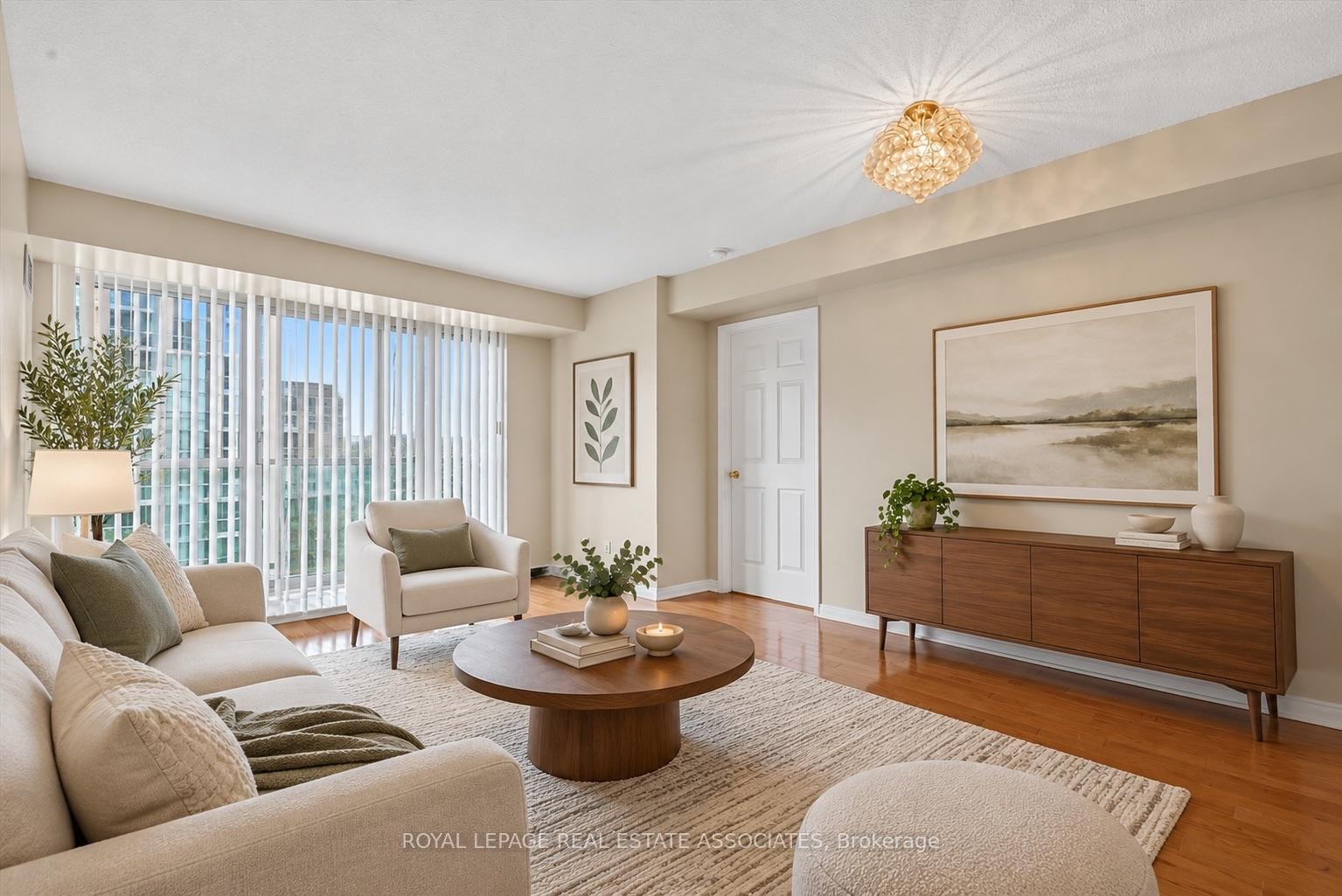 Photo 1 of Unit 908, 7 Michael Power Place, Etobicoke, Islington-City Centre West — HOMEH