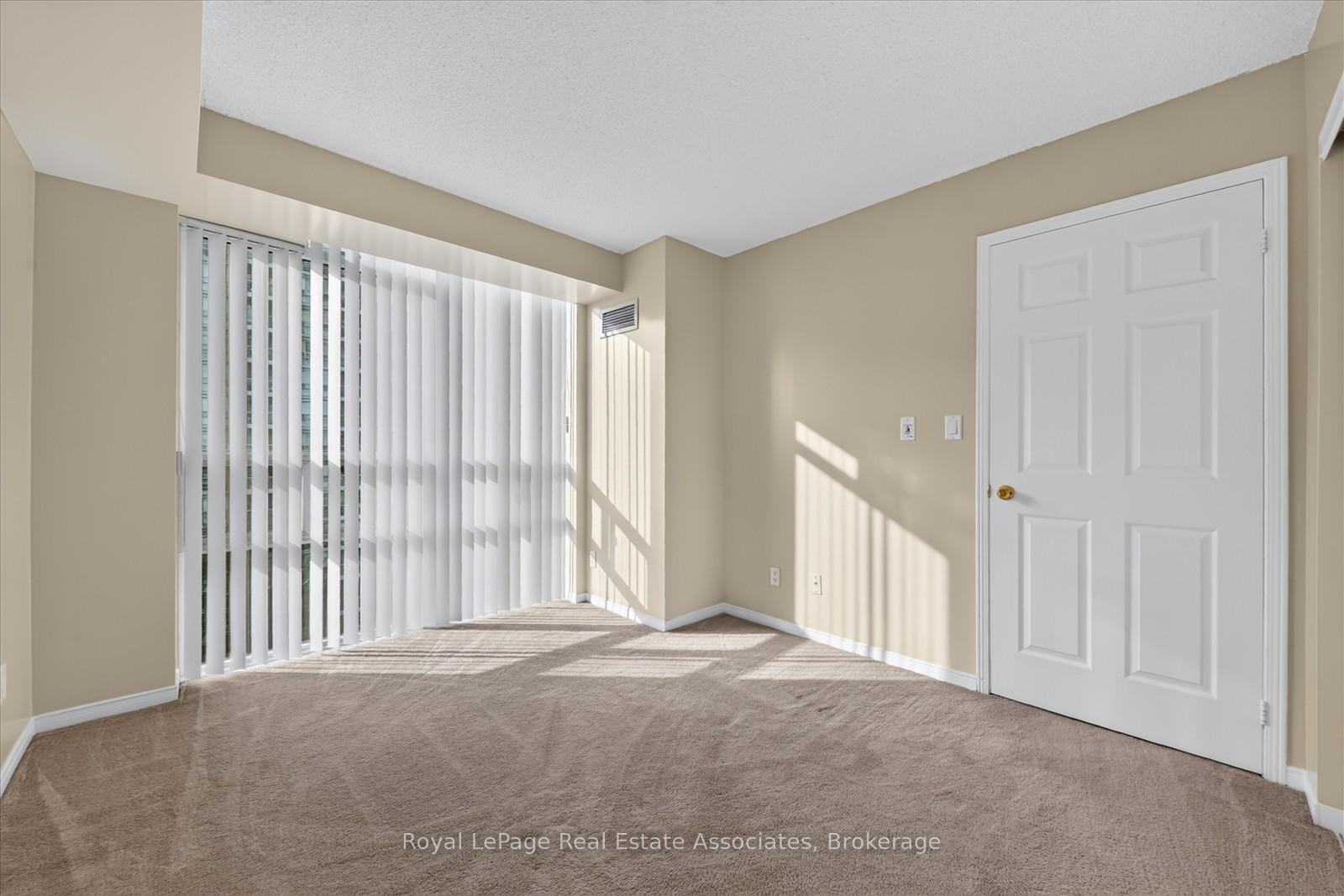 Photo 16 of Unit 908, 7 Michael Power Place, Etobicoke, Islington-City Centre West — HOMEH
