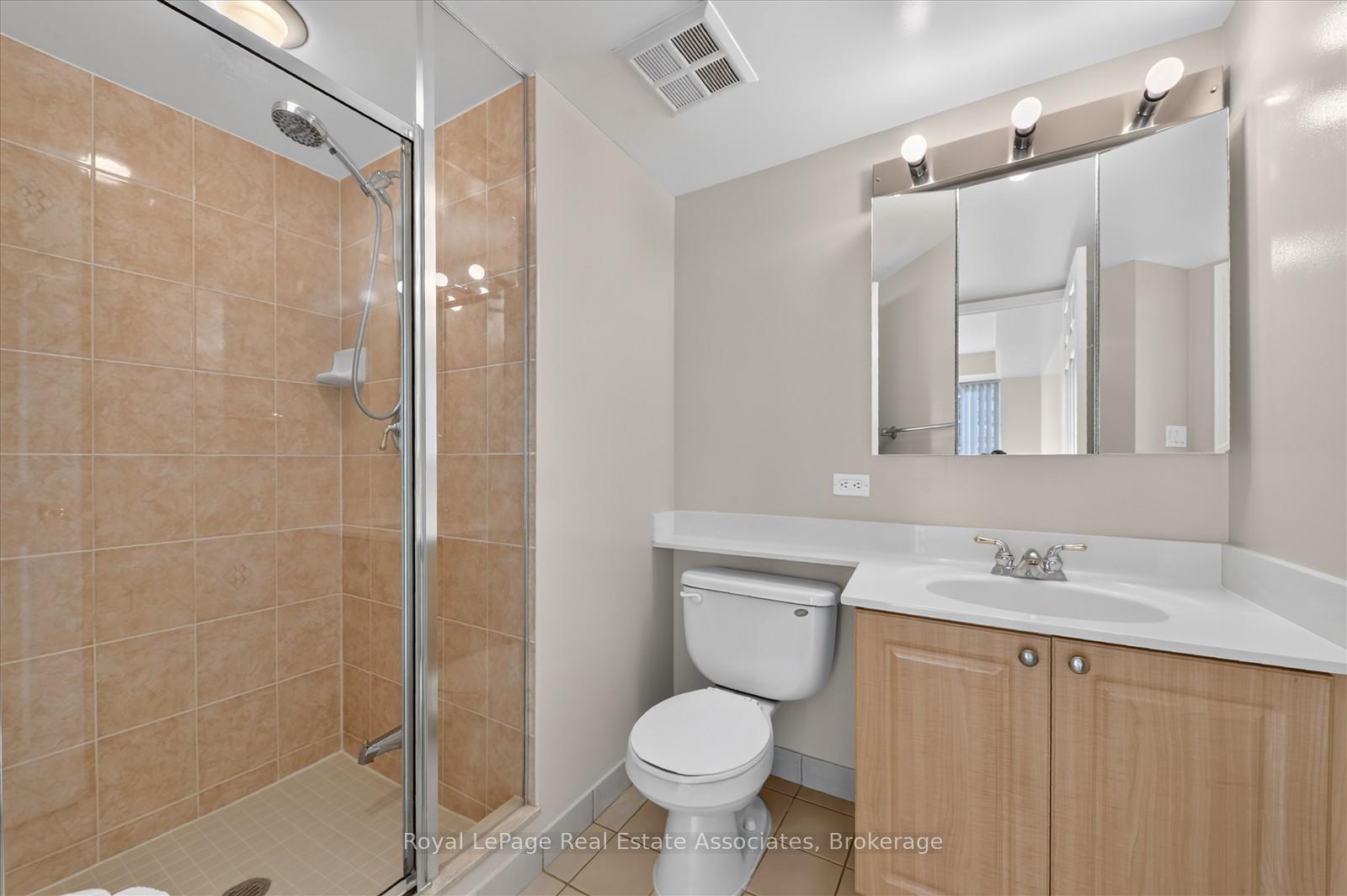 Photo 18 of Unit 908, 7 Michael Power Place, Etobicoke, Islington-City Centre West — HOMEH