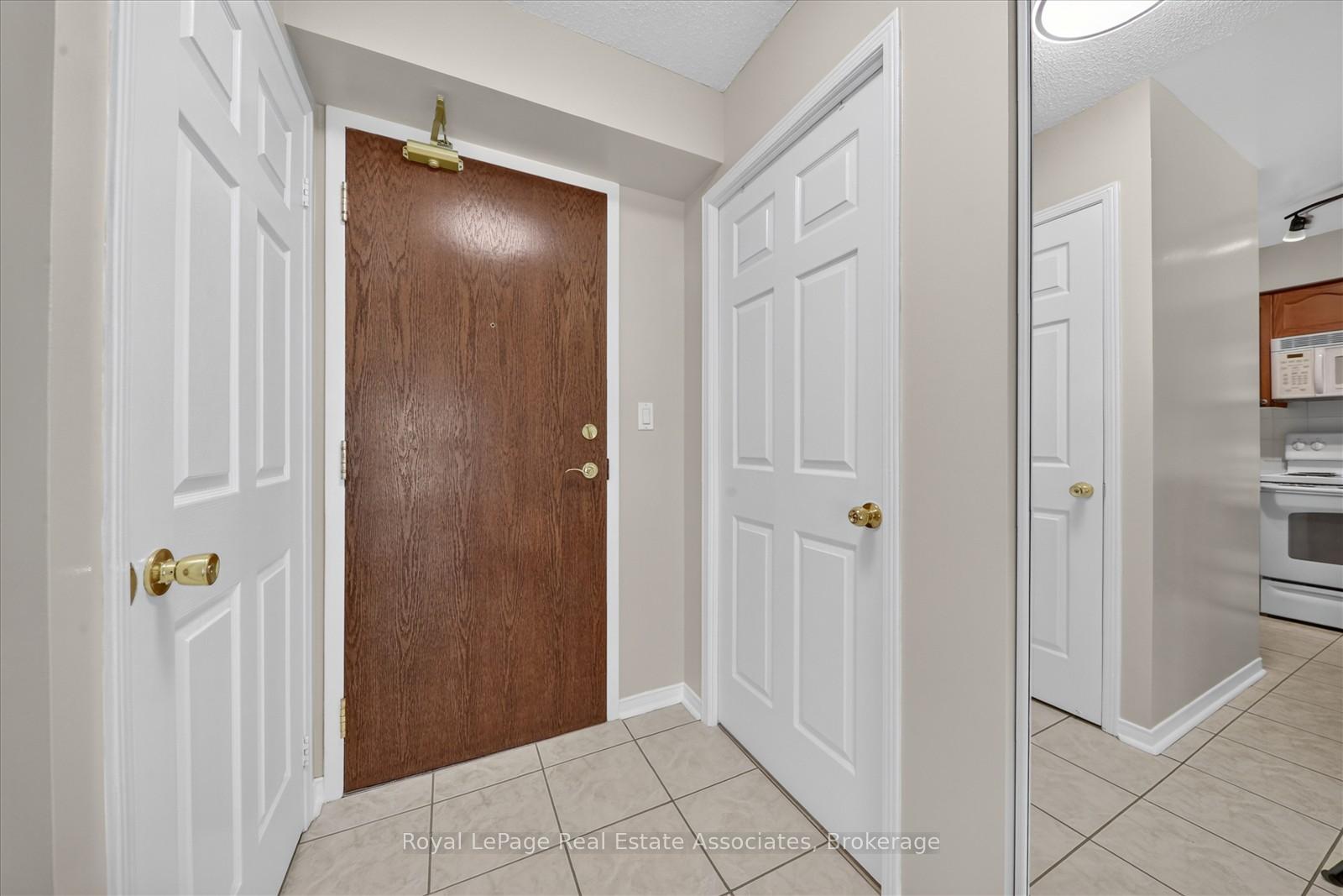 Photo 24 of Unit 908, 7 Michael Power Place, Etobicoke, Islington-City Centre West — HOMEH