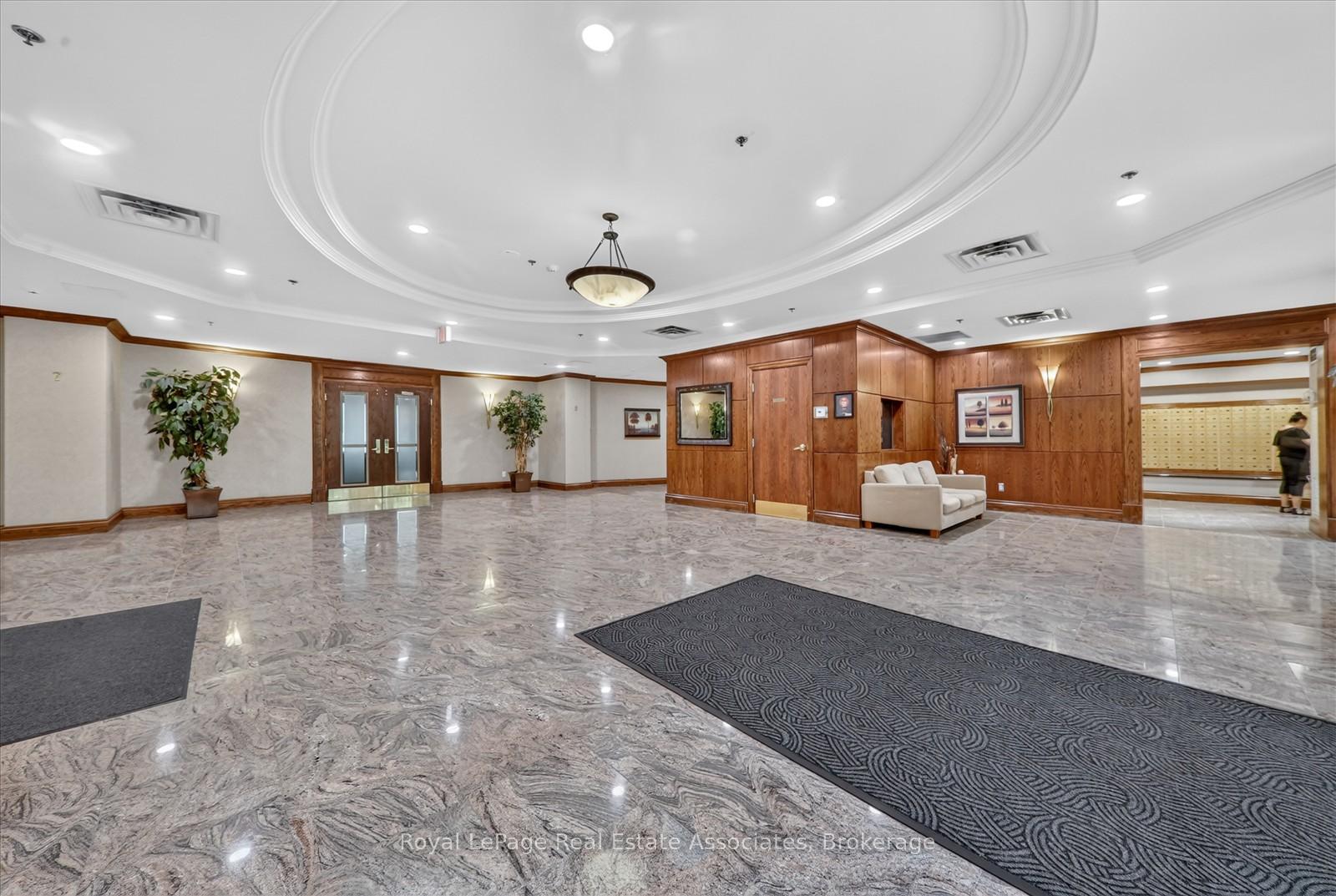 Photo 36 of Unit 908, 7 Michael Power Place, Etobicoke, Islington-City Centre West — HOMEH