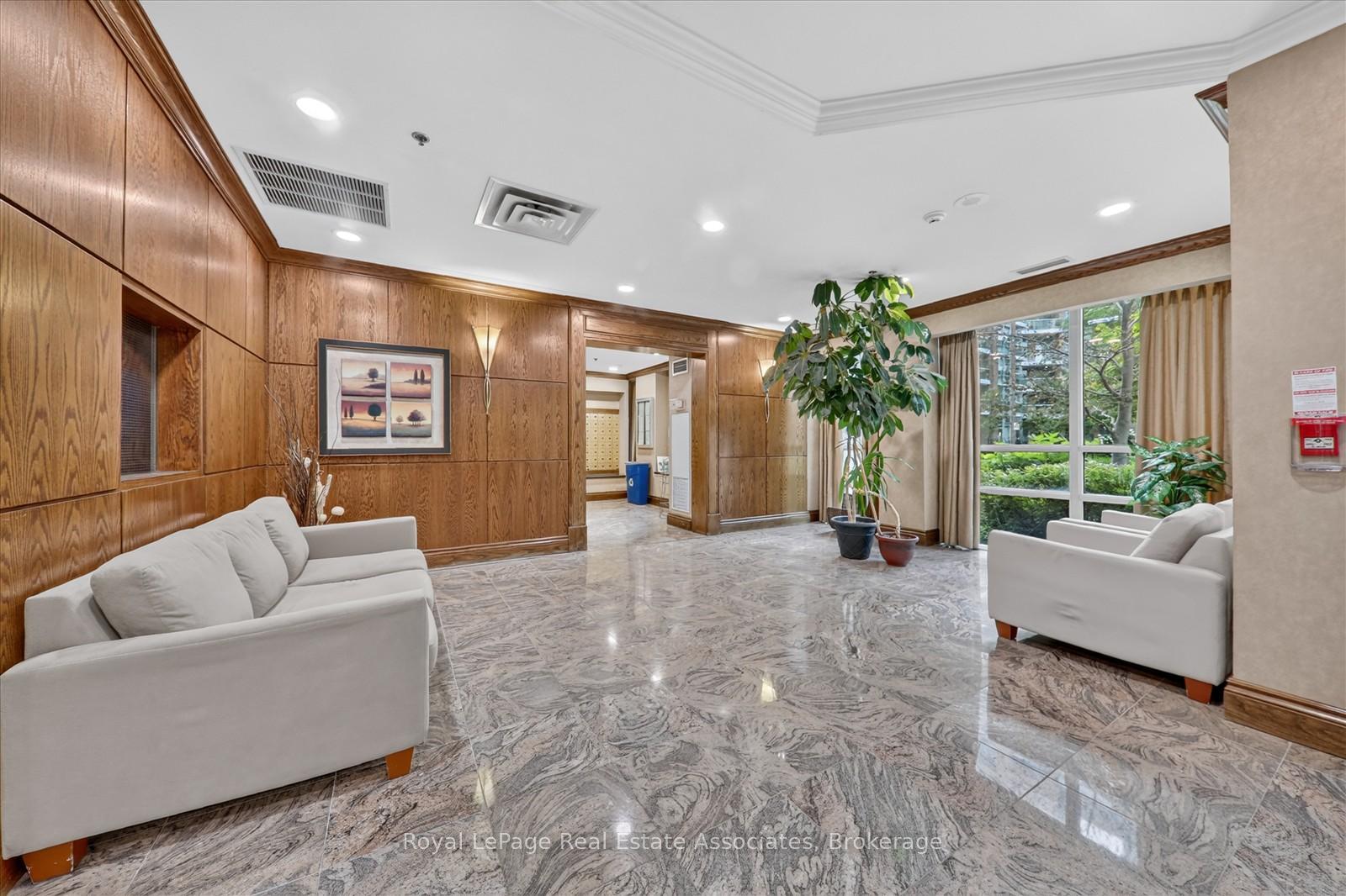 Photo 37 of Unit 908, 7 Michael Power Place, Etobicoke, Islington-City Centre West — HOMEH