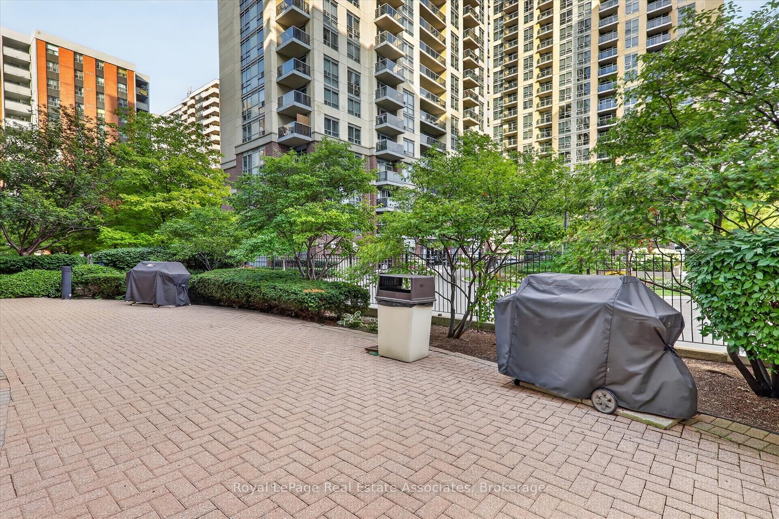Photo 38 of Unit 908, 7 Michael Power Place, Etobicoke, Islington-City Centre West — HOMEH