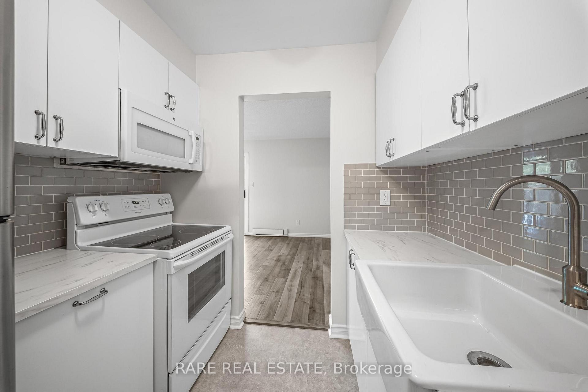 Photo 8 of Unit 18, 221 Ormond Drive, Oshawa, Samac — HOMEH