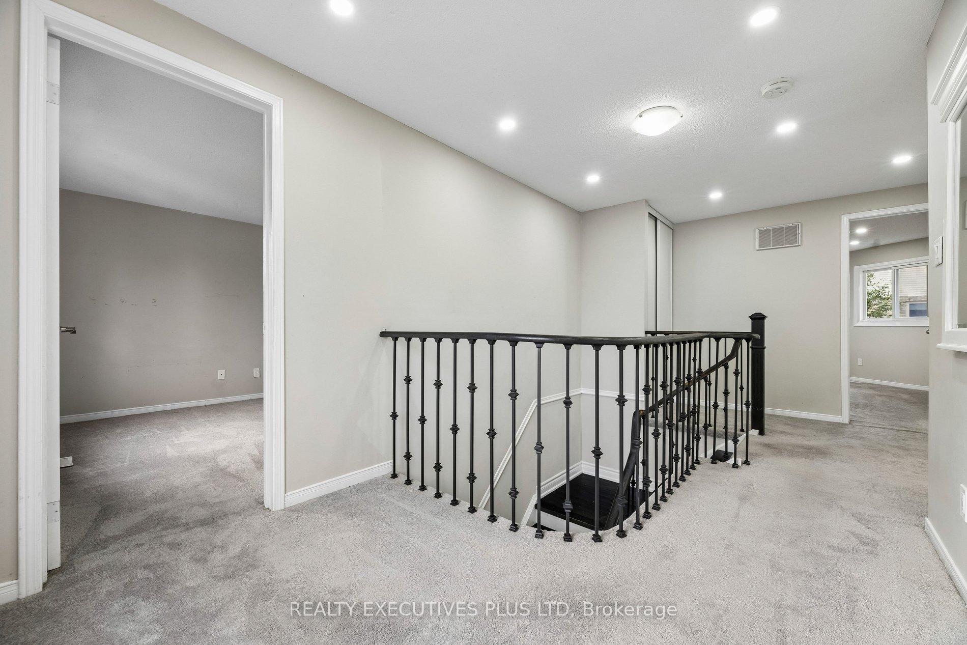 Photo 24 of 693 Barnes Crescent, Oshawa, Northglen — HOMEH
