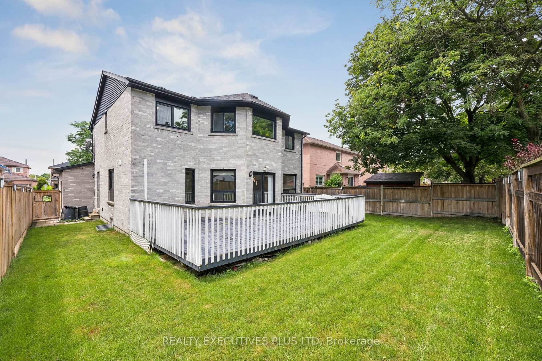 Photo 45 of 693 Barnes Crescent, Oshawa, Northglen — HOMEH