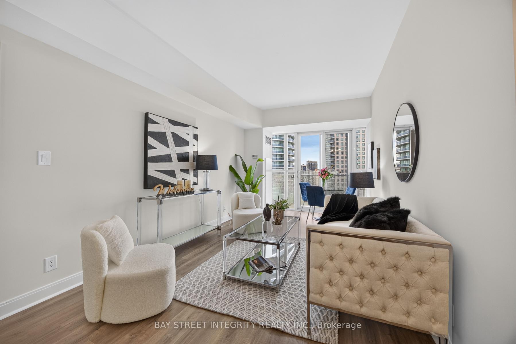 Photo 5 of Unit 1302, 50 Absolute Avenue, Mississauga, City Centre — HOMEH