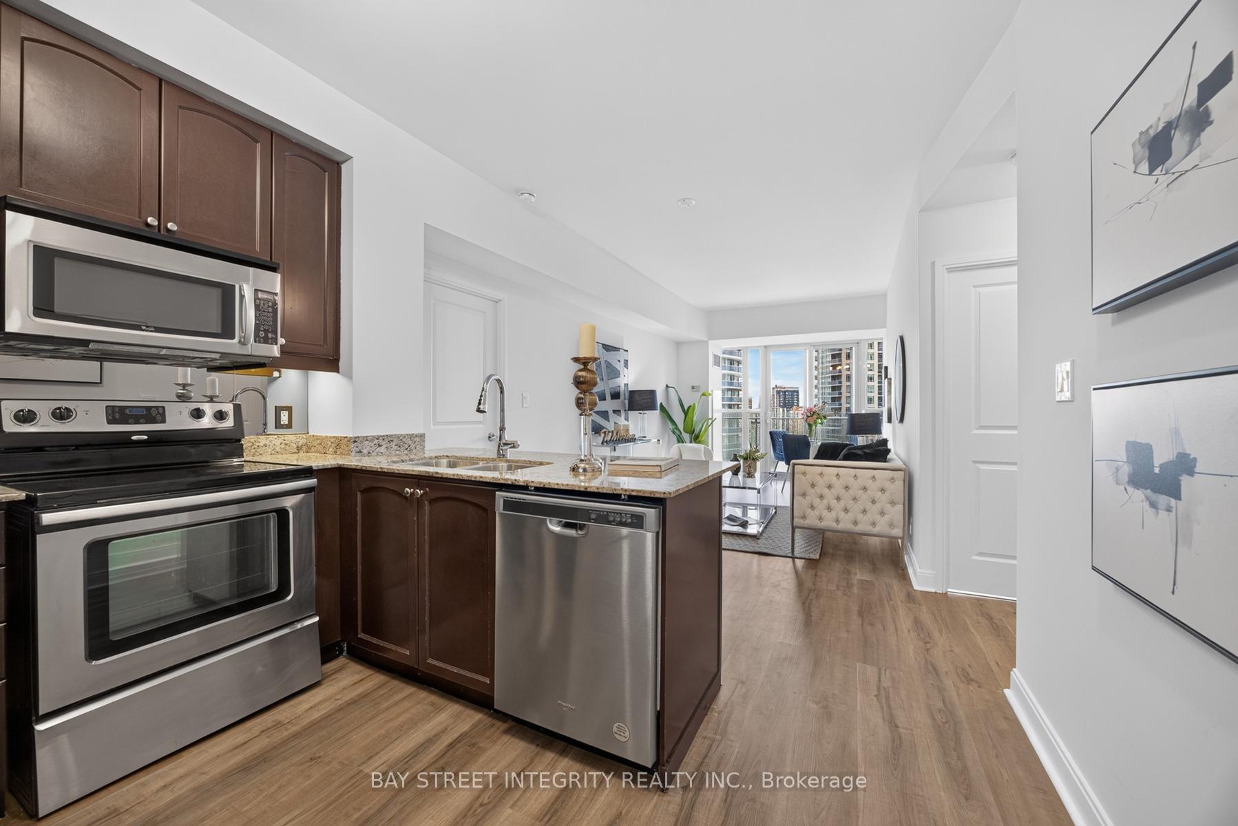 Photo 6 of Unit 1302, 50 Absolute Avenue, Mississauga, City Centre — HOMEH
