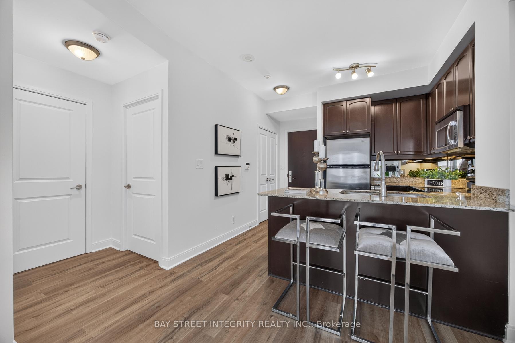Photo 9 of Unit 1302, 50 Absolute Avenue, Mississauga, City Centre — HOMEH