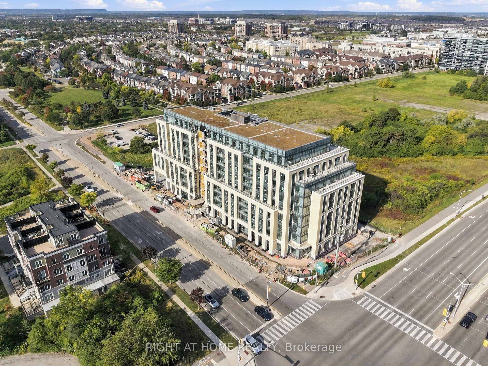Photo of Unit 28, 2199 Lillykin Street