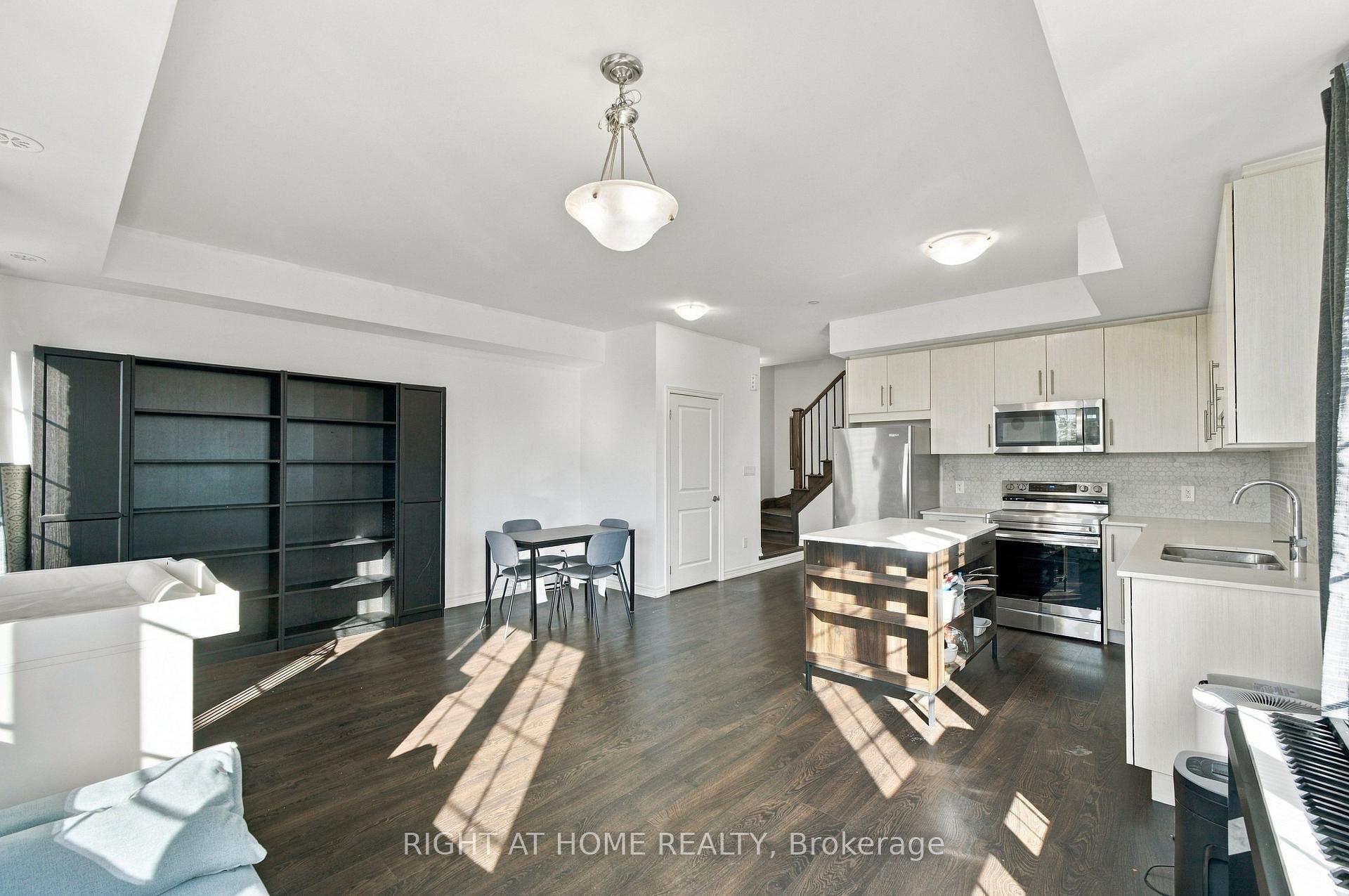 Photo 11 of Unit 28, 2199 Lillykin Street, Oakville, River Oaks — HOMEH