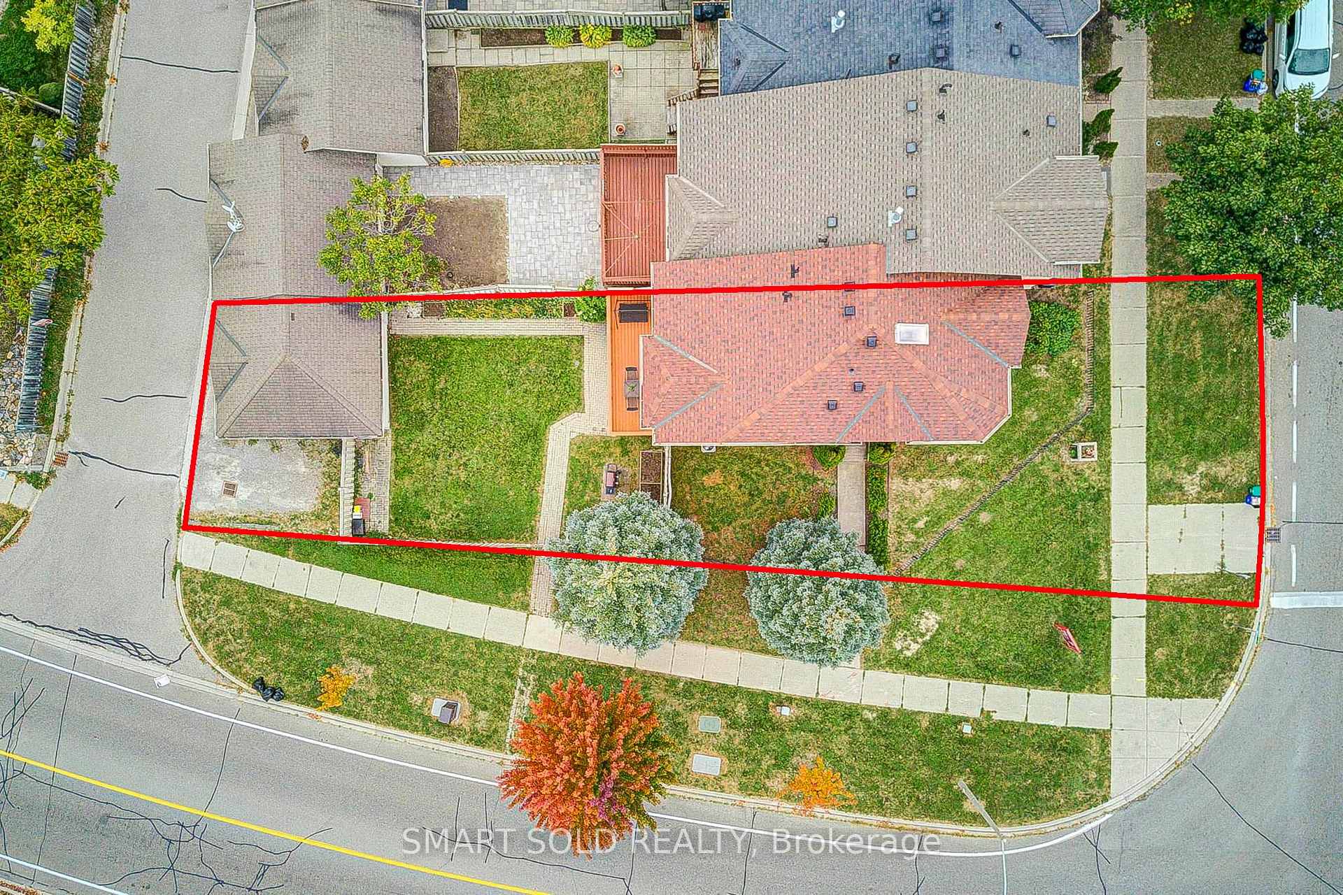 Photo 7 of 247 Shirley Drive, Richmond Hill, Rouge Woods — HOMEH