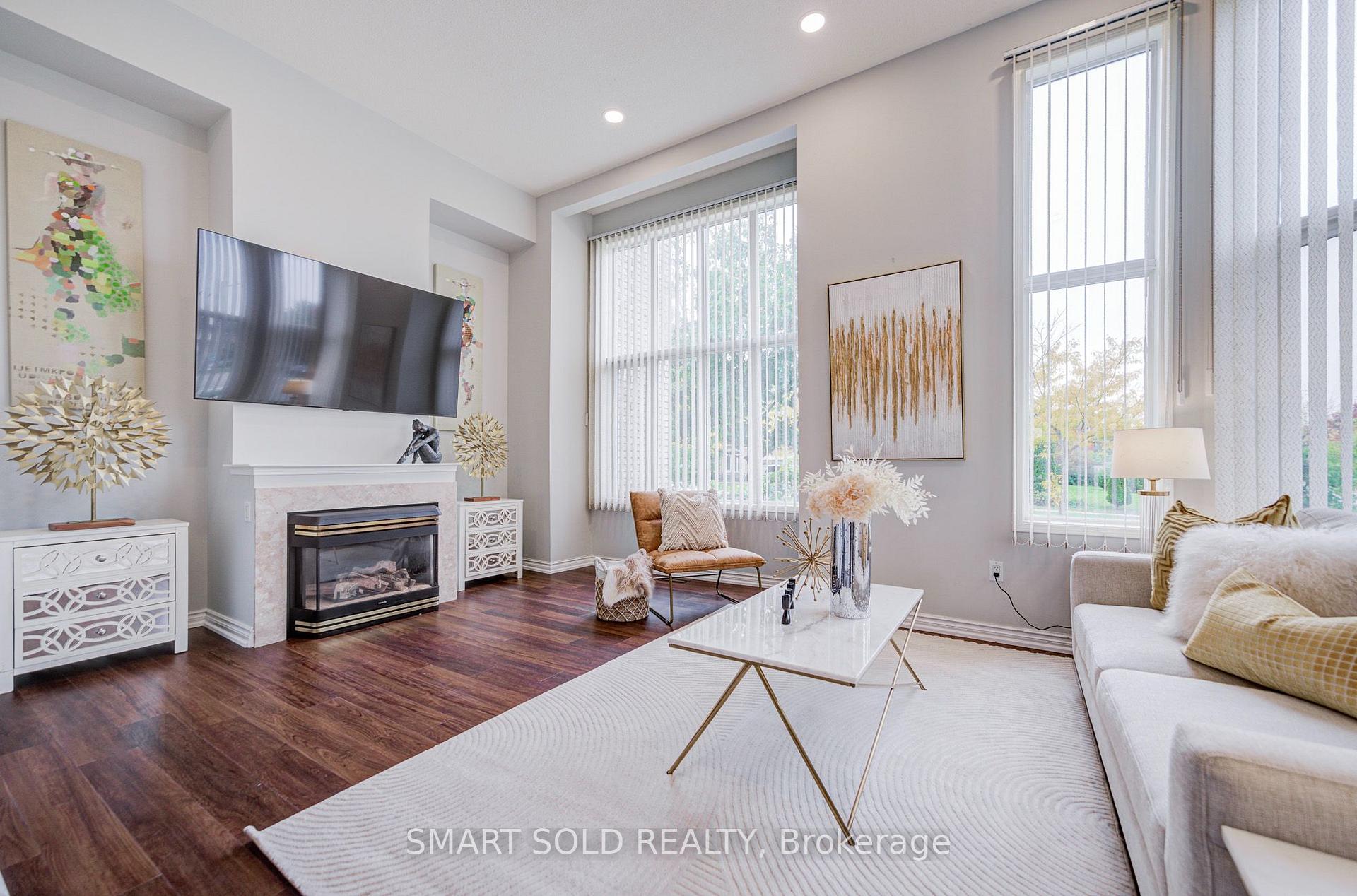Photo 11 of 247 Shirley Drive, Richmond Hill, Rouge Woods — HOMEH