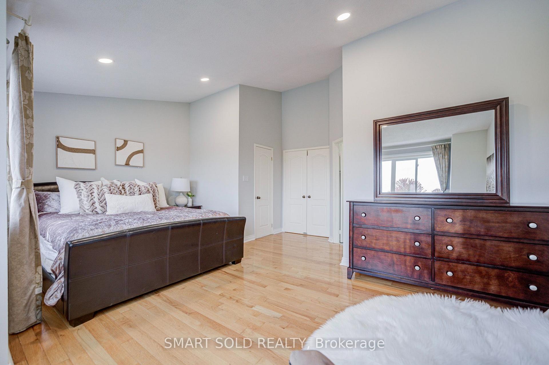 Photo 22 of 247 Shirley Drive, Richmond Hill, Rouge Woods — HOMEH
