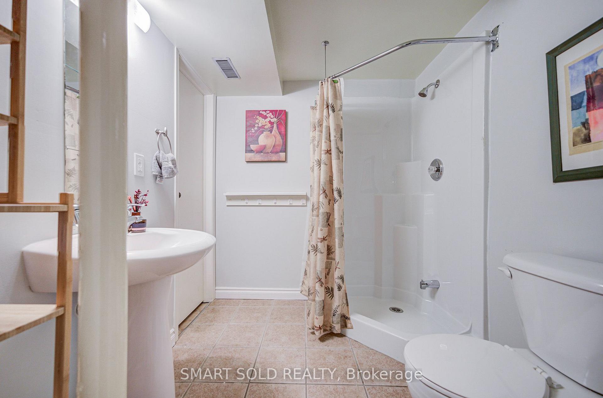 Photo 33 of 247 Shirley Drive, Richmond Hill, Rouge Woods — HOMEH