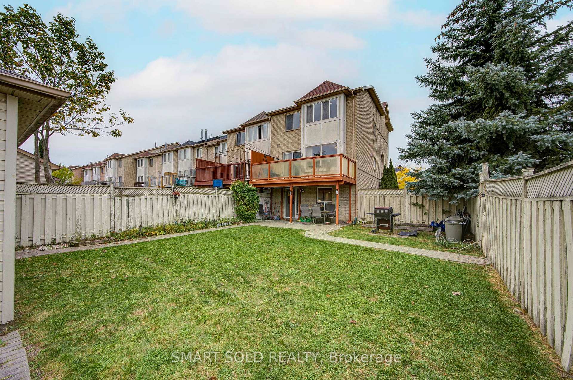 Photo 35 of 247 Shirley Drive, Richmond Hill, Rouge Woods — HOMEH