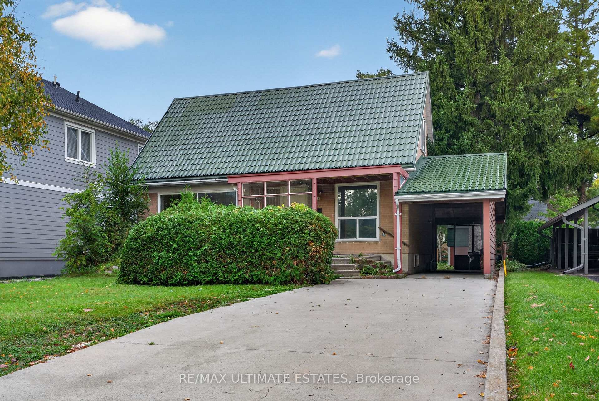 Photo 1 of 32 Broadleaf Road, North York, Banbury-Don Mills — HOMEH
