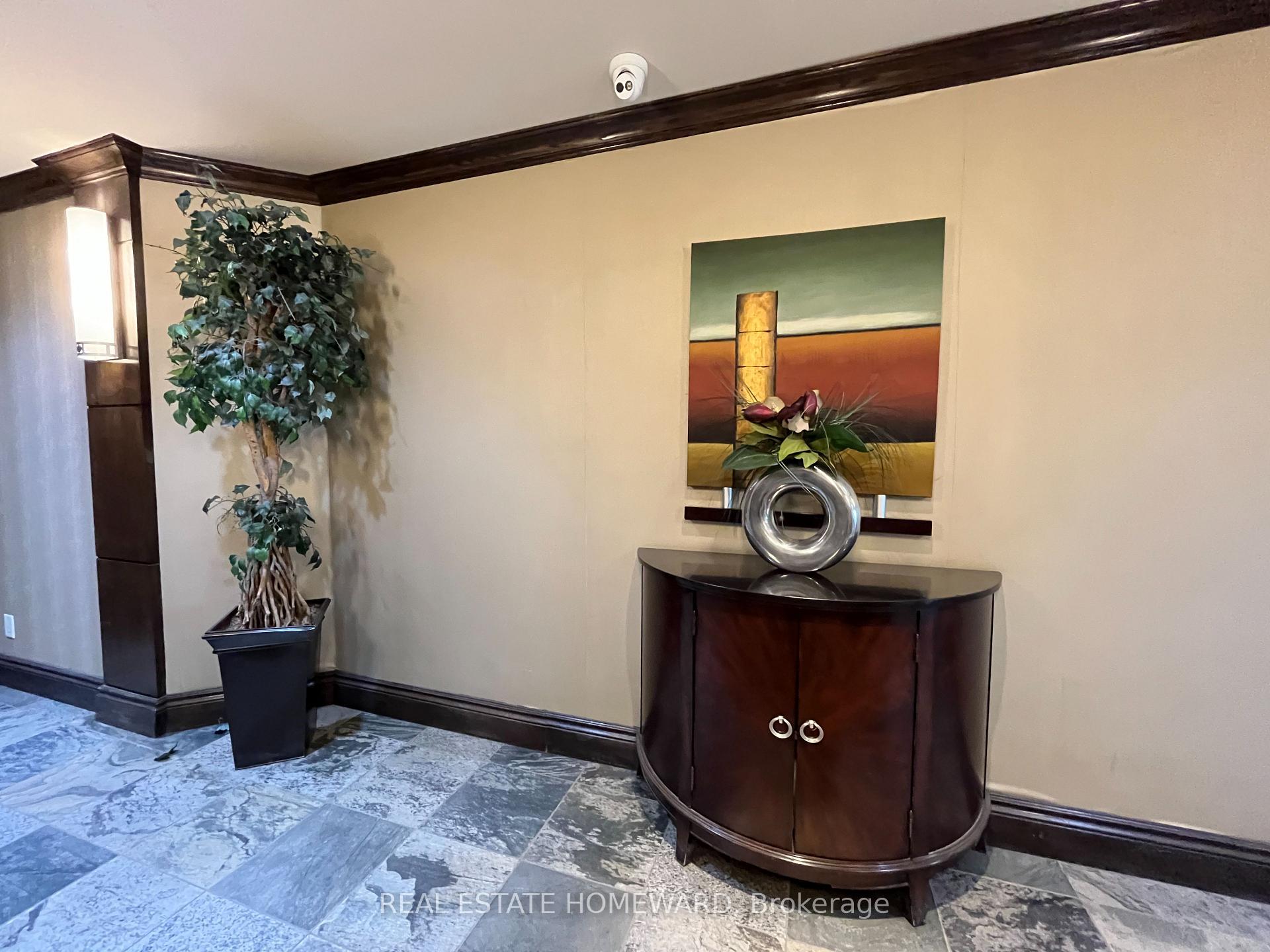 Photo 5 of Unit 601, 308 Palmerston Avenue, Toronto, Trinity-Bellwoods — HOMEH