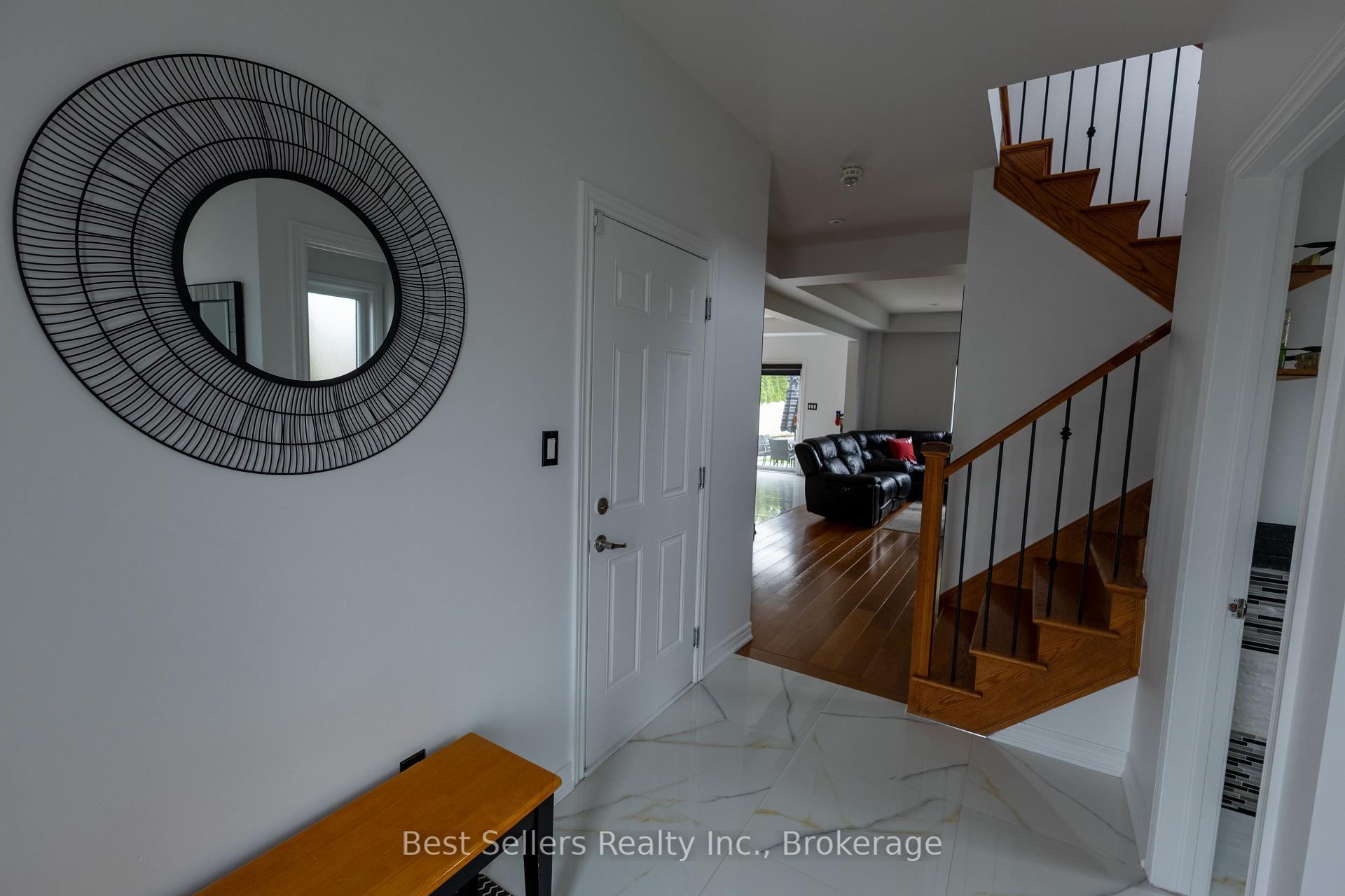 Photo 11 of 214 Cardinal Crescent, Welland, Coyle Creek — HOMEH