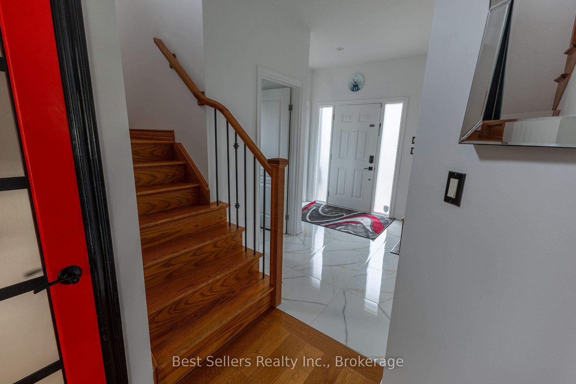 Photo 12 of 214 Cardinal Crescent, Welland, Coyle Creek — HOMEH