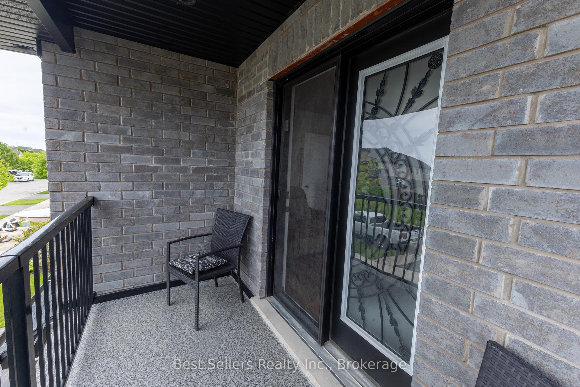 Photo 24 of 214 Cardinal Crescent, Welland, Coyle Creek — HOMEH