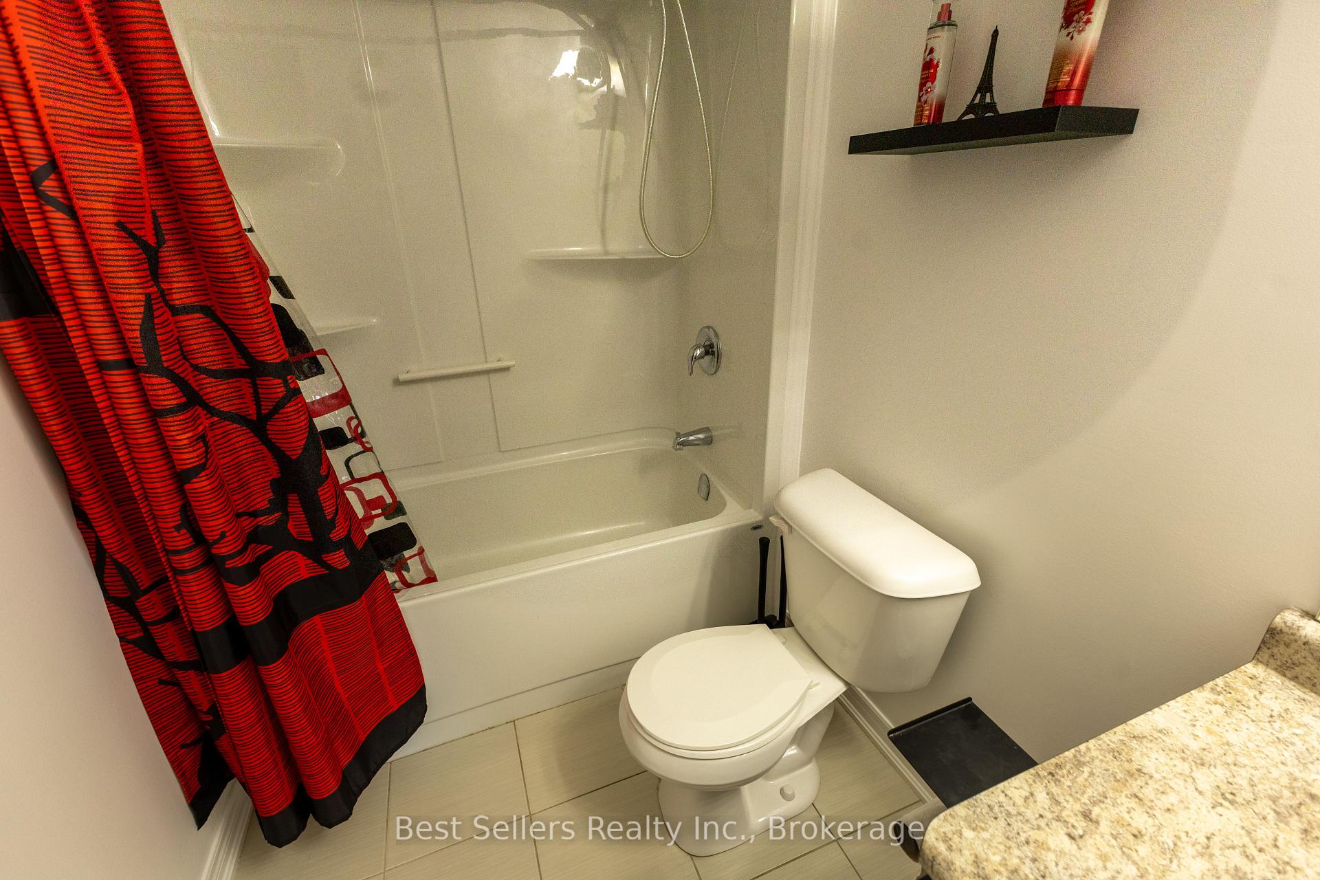 Photo 30 of 214 Cardinal Crescent, Welland, Coyle Creek — HOMEH