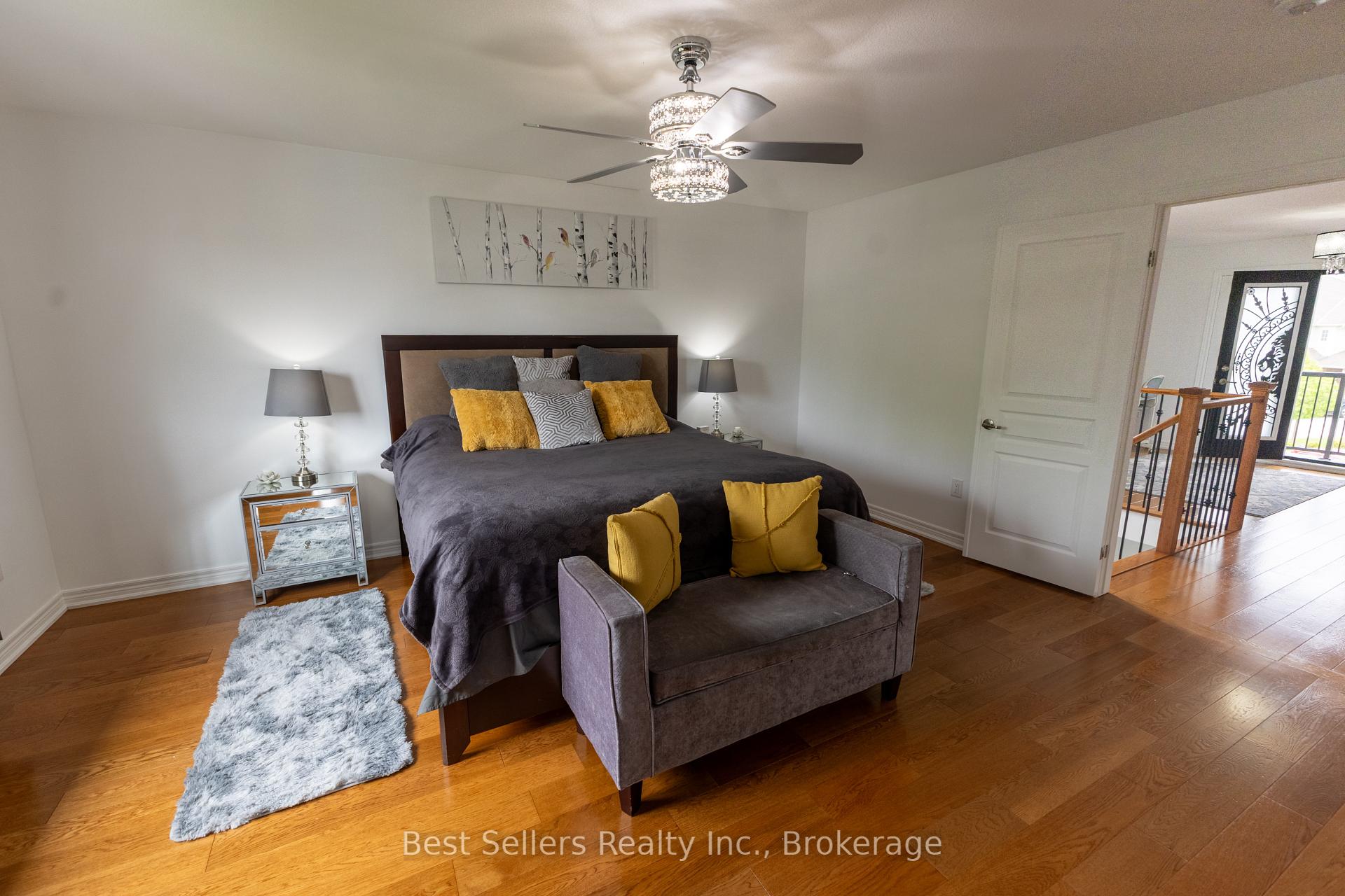 Photo 31 of 214 Cardinal Crescent, Welland, Coyle Creek — HOMEH
