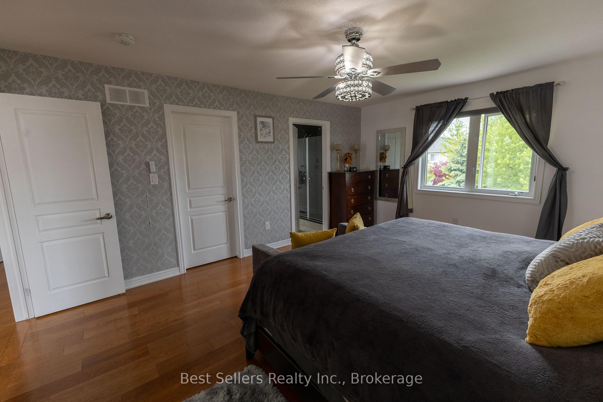 Photo 32 of 214 Cardinal Crescent, Welland, Coyle Creek — HOMEH