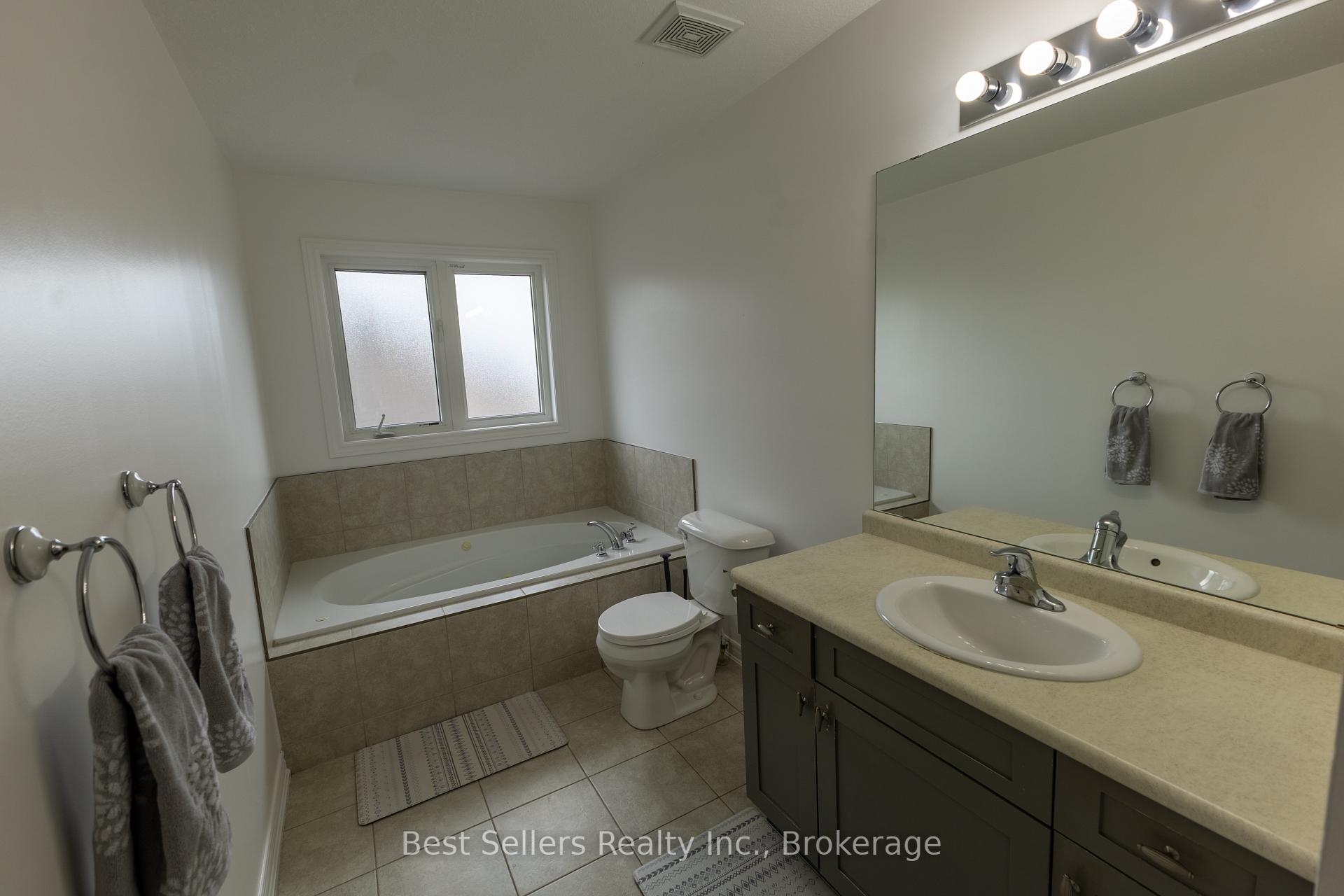 Photo 34 of 214 Cardinal Crescent, Welland, Coyle Creek — HOMEH