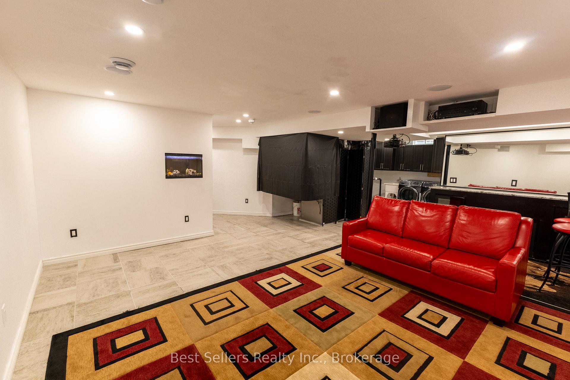 Photo 39 of 214 Cardinal Crescent, Welland, Coyle Creek — HOMEH